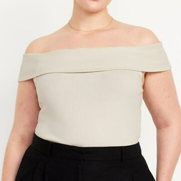 Off-Shoulder Ribbed Top - Picture 2 of 7